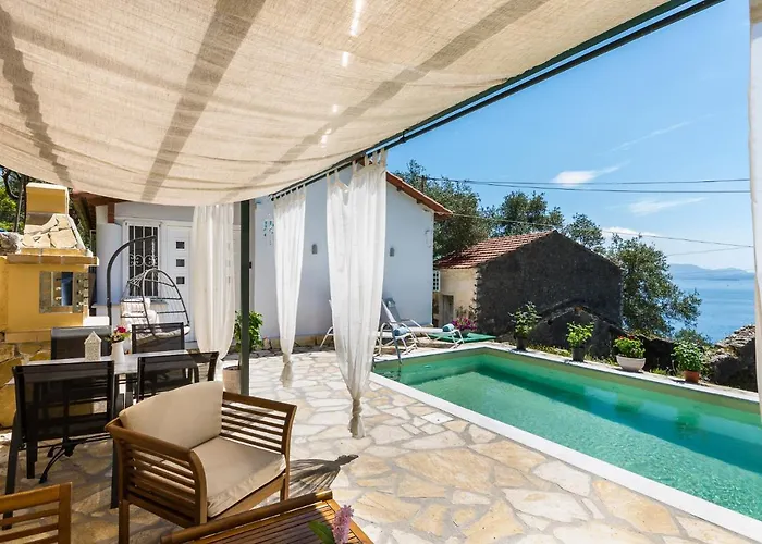 Alkinoi Seaview With Private Pool By Konnect, Nisaki 别墅