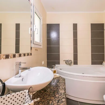 וילה Alkinoi Seaview With Private Pool By Konnect, Nisaki ניסקי